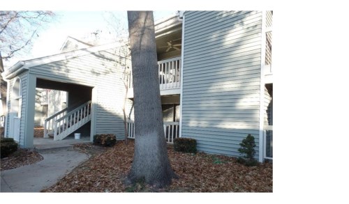 8810 W 106th Ter