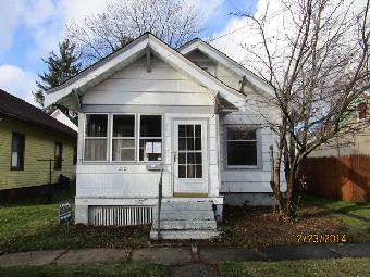 212 John St