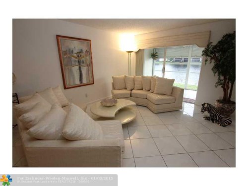 7340 N Devon Dr # 111