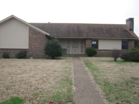 1247 Oxford Pl