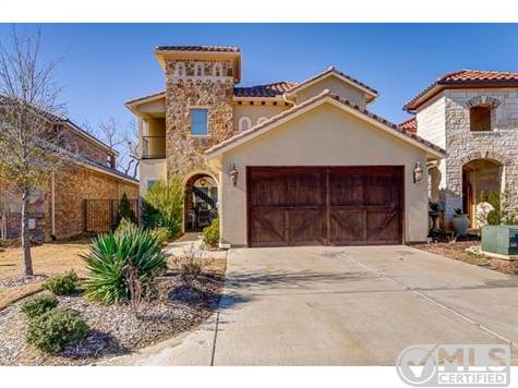 10035 Lakeside Drive