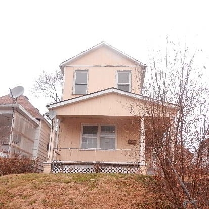 642 Splitlog Ave
