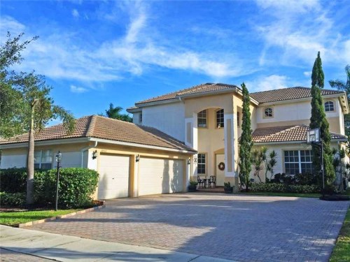 10732 NW 61 CT