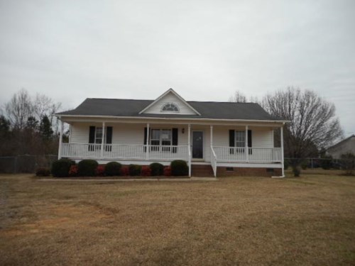 104 Kay Cir