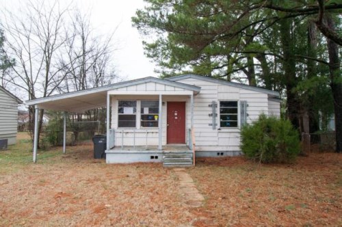 323 Monroe Drive NW