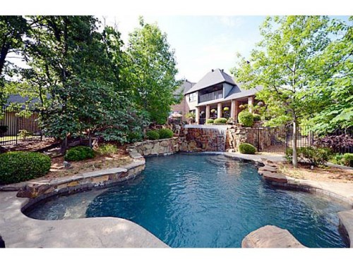 3091 Whispering Oaks Drive
