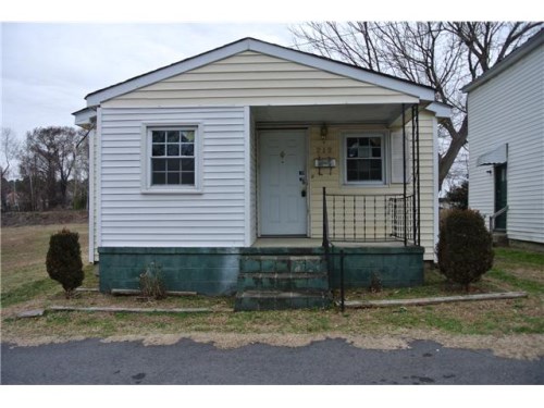 212 Dumville Ln