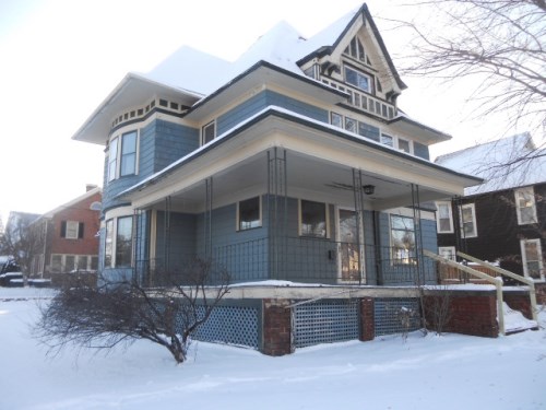 589 N Seminary St