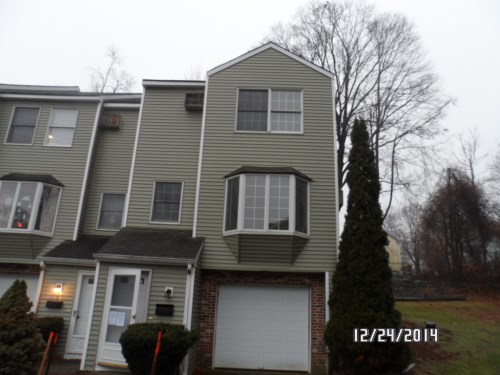 40 South St B9