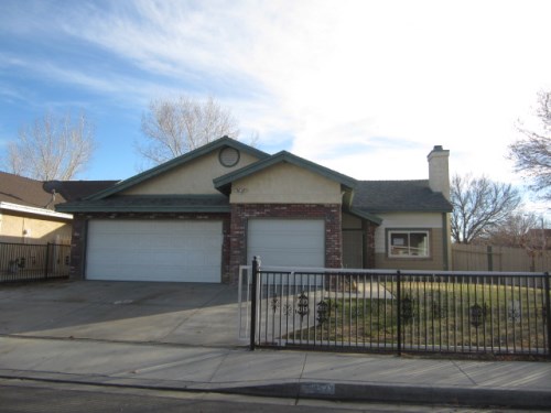 2522 E Ave J14