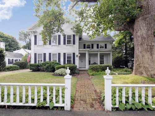 490 Main St