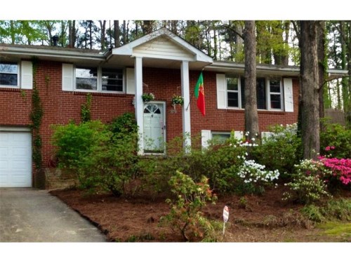 3270 Pin Oak Circle
