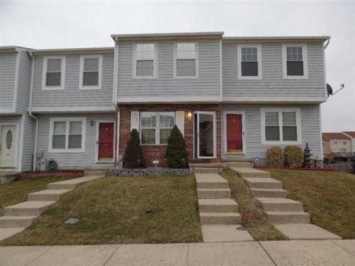 849 Clover Leaf Ct