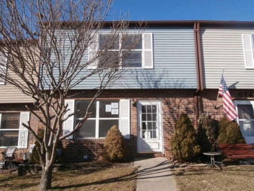 826 Ewing Dr