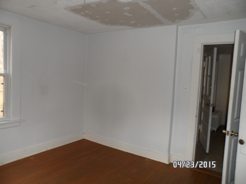 11 Ingraham St  02