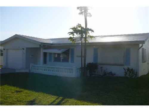 2382 SW 11 AV