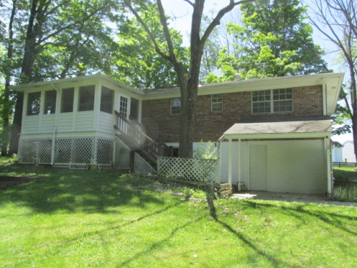 1411 N County Rd 1050 E
