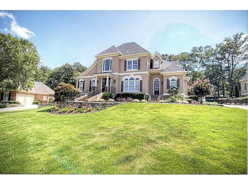 8550 Lake Forrest Drive