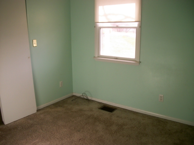 8 Terence Dr