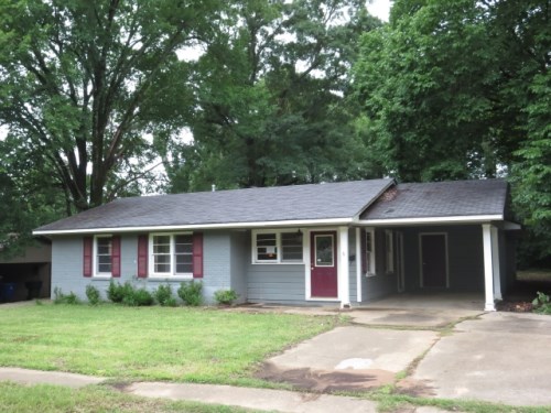 9136 Laurie Ln