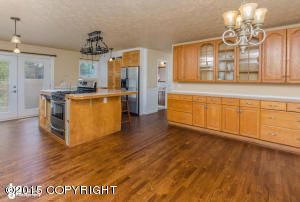 648 W Daron Drive