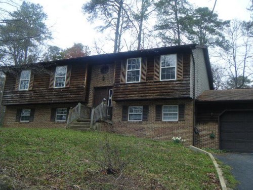 454 Delaware Dr