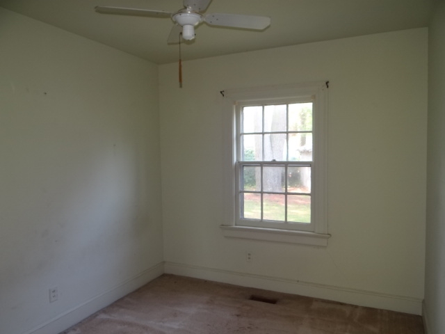 1321 Rosewood Ave