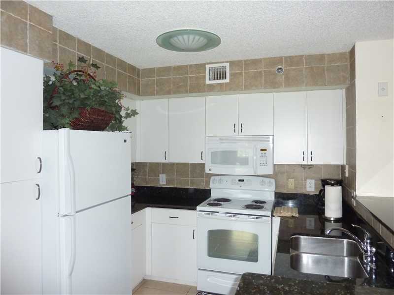 19801 E COUNTRY CLUB DR # 4601