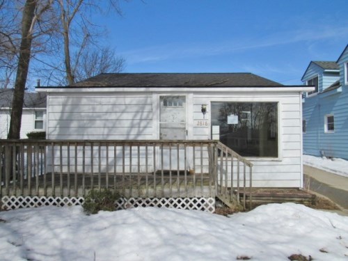2818 Buick Ave