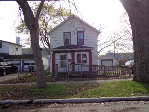 841 Foote Street