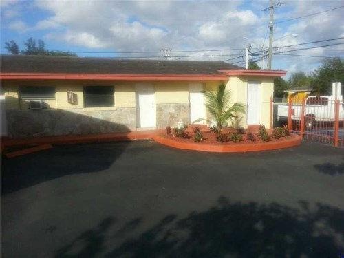 2645 NW 21 AV