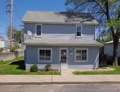 516 Edwards St