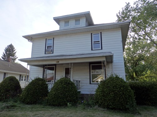 861n Burnett Rd