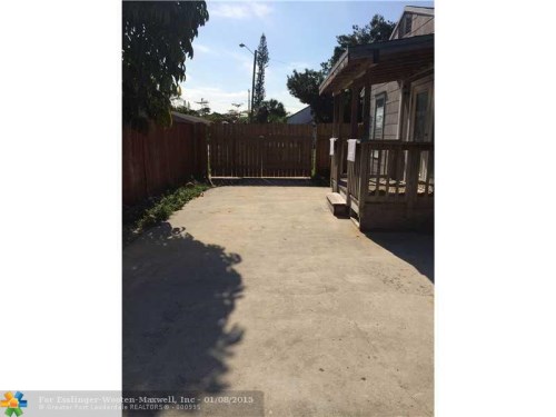 242 SW 12TH ST