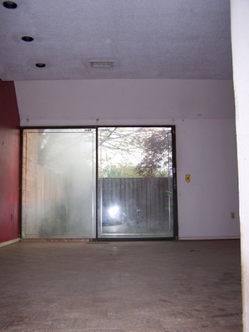 2218 Deerfern Crescent