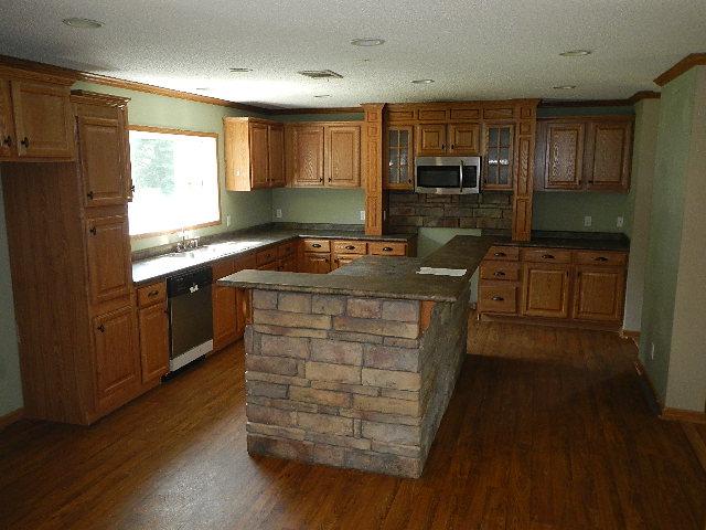 12160 Greenwood-Springridge Rd