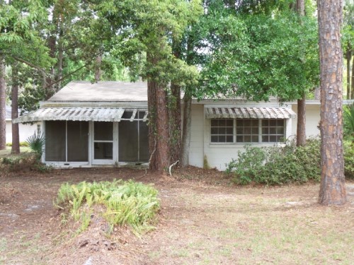 320 E Crystal Dr