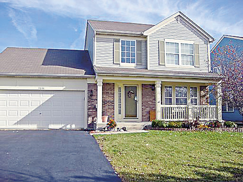2036 Lyndhurst Ln