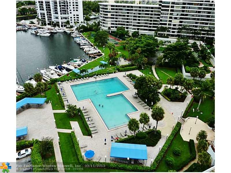 2500 Parkview Dr # 1218