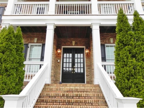 105 Amberly Place