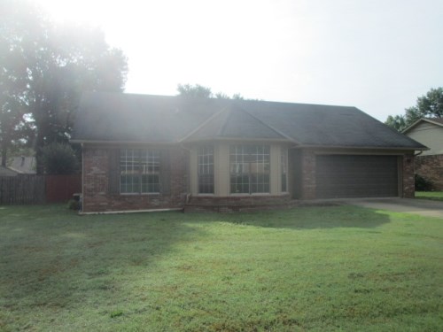 18 Mockingbird Lane