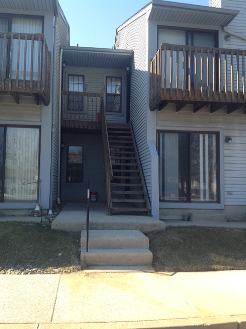 301 Coventry Ct 301
