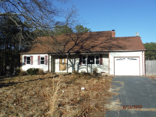 1381 Cabot Ave
