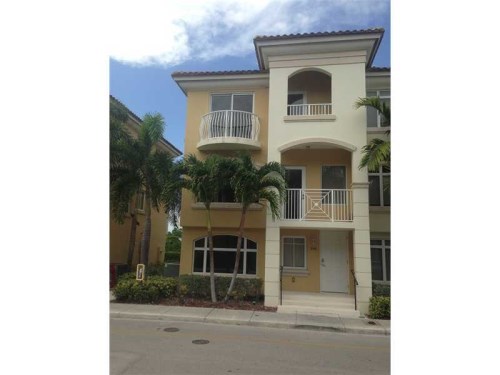 2751 NE 184 WY # 2751
