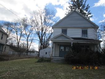 1727 Canfield Rd