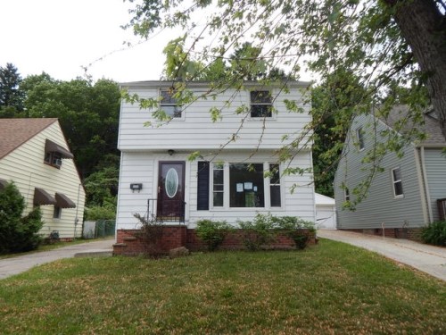 3203 Torrington Ave
