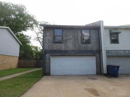 1925 Southwest Blvd