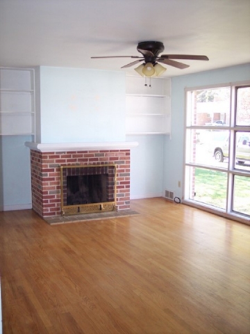 2461 Crystal Ln