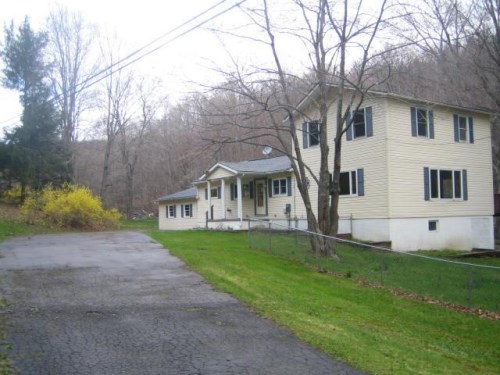 352 Hollen Rd