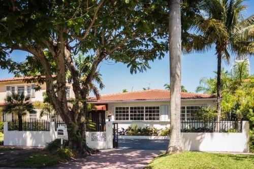4453 ROYAL PALM AV